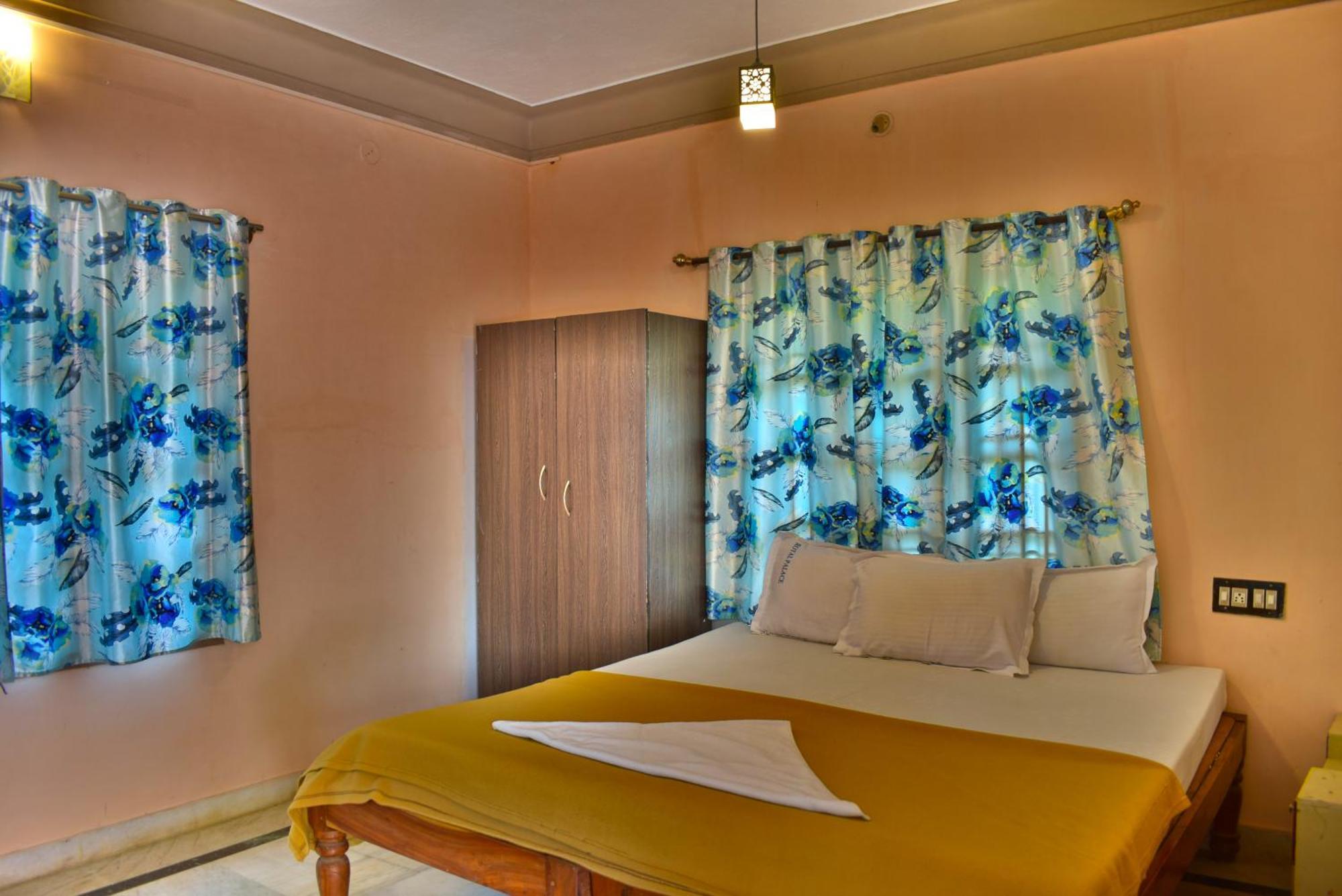Jains Royal Palace Resorts Yelagiri Bagian luar foto