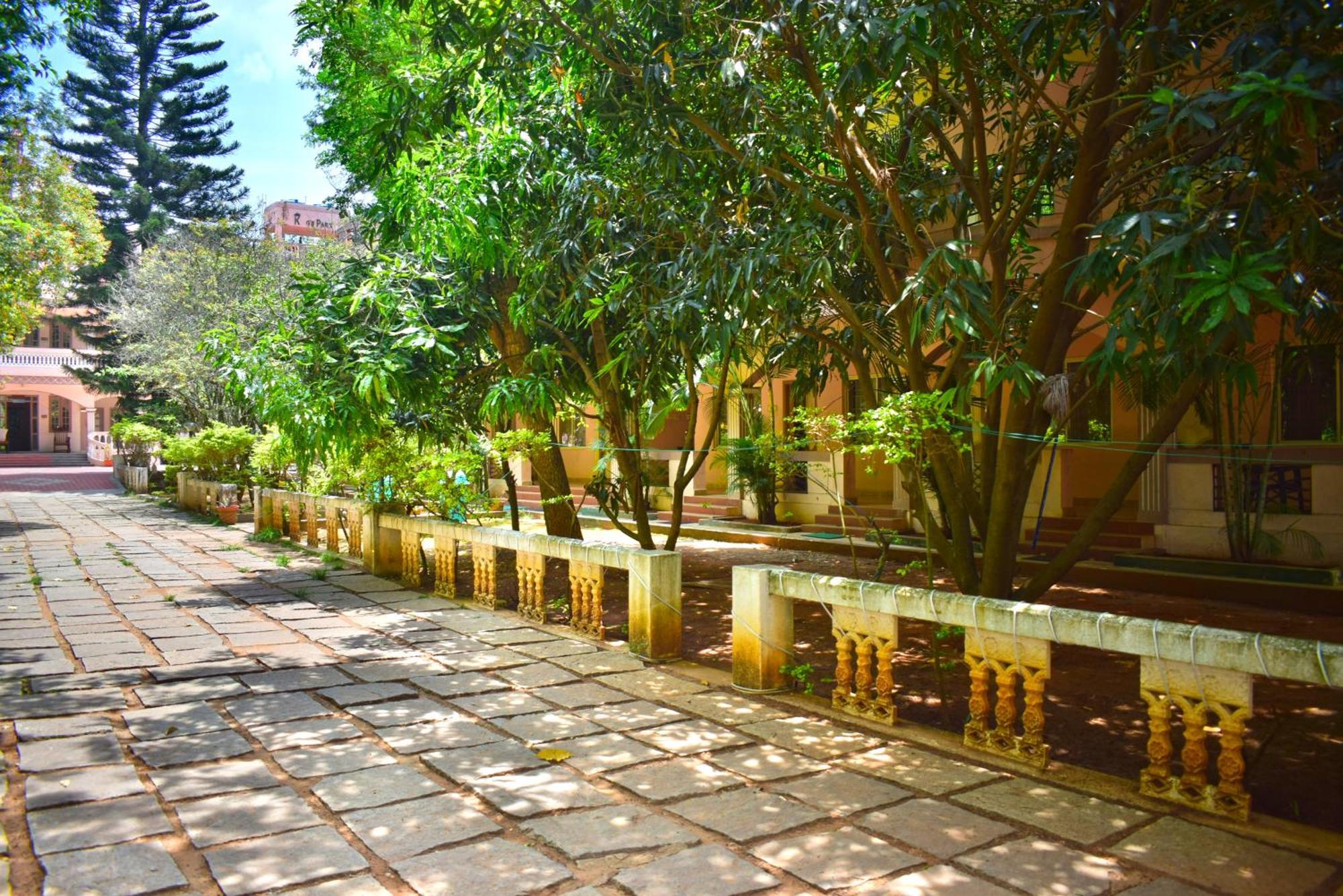 Jains Royal Palace Resorts Yelagiri Bagian luar foto