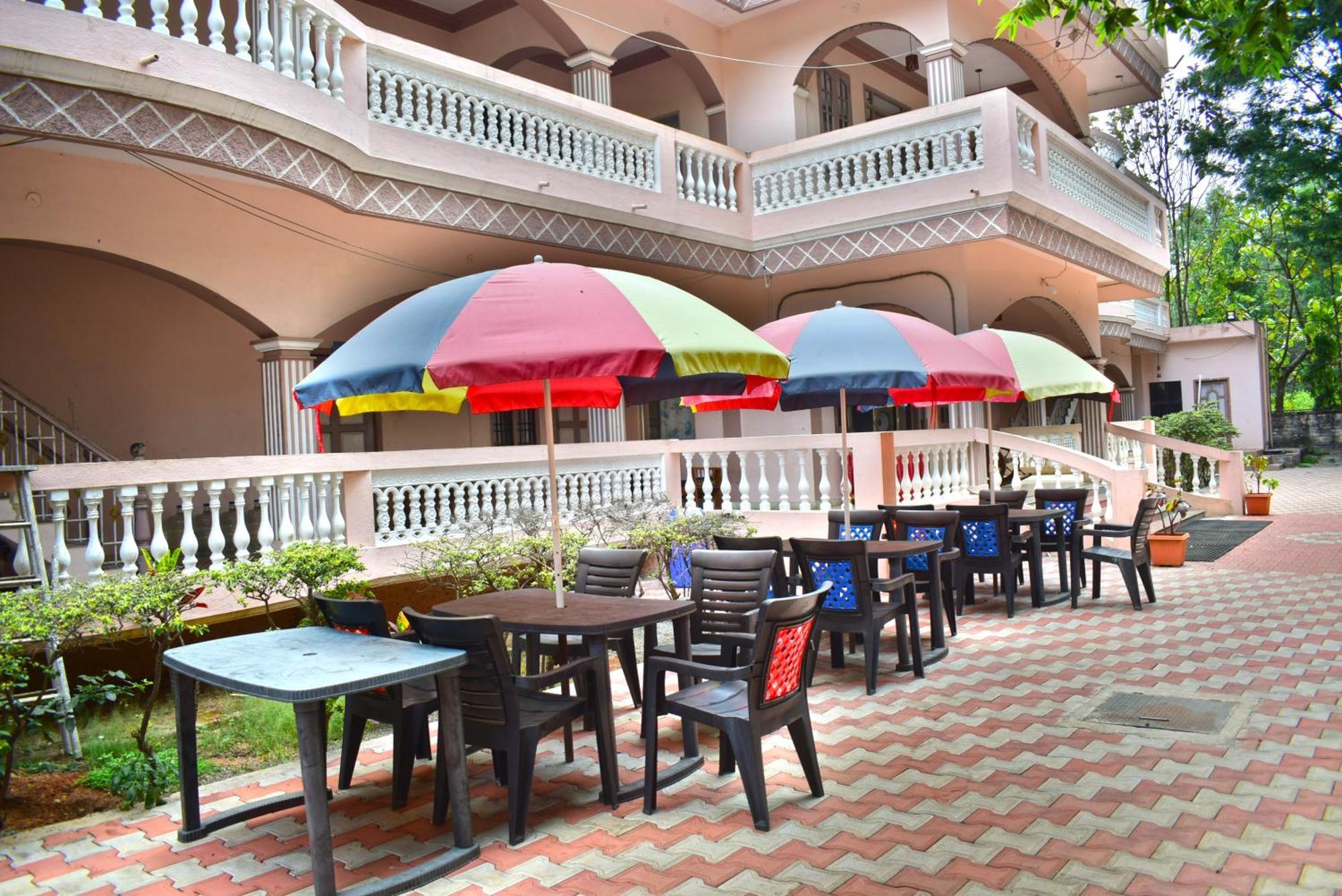 Jains Royal Palace Resorts Yelagiri Bagian luar foto