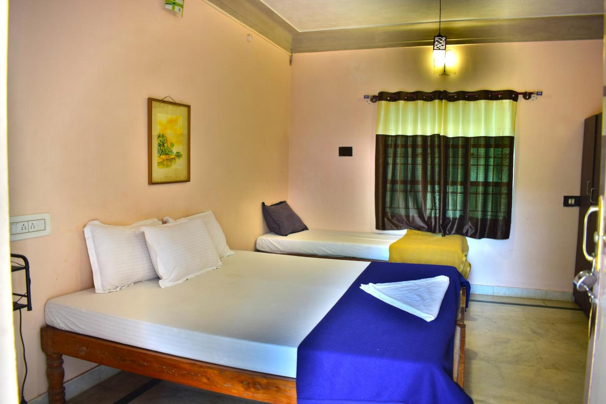 Jains Royal Palace Resorts Yelagiri Bagian luar foto