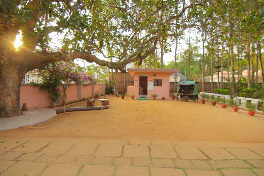 Jains Royal Palace Resorts Yelagiri Bagian luar foto