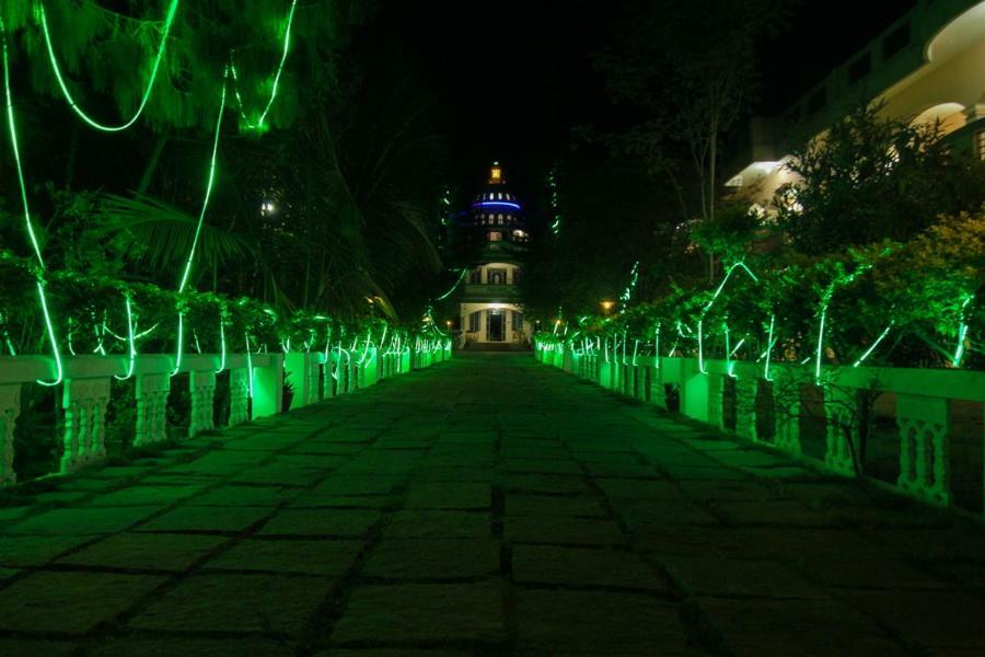 Jains Royal Palace Resorts Yelagiri Bagian luar foto