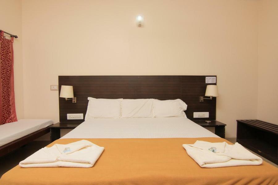 Jains Royal Palace Resorts Yelagiri Bagian luar foto