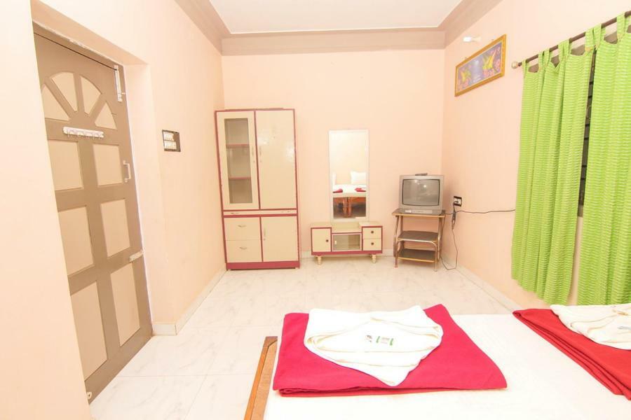 Jains Royal Palace Resorts Yelagiri Bagian luar foto